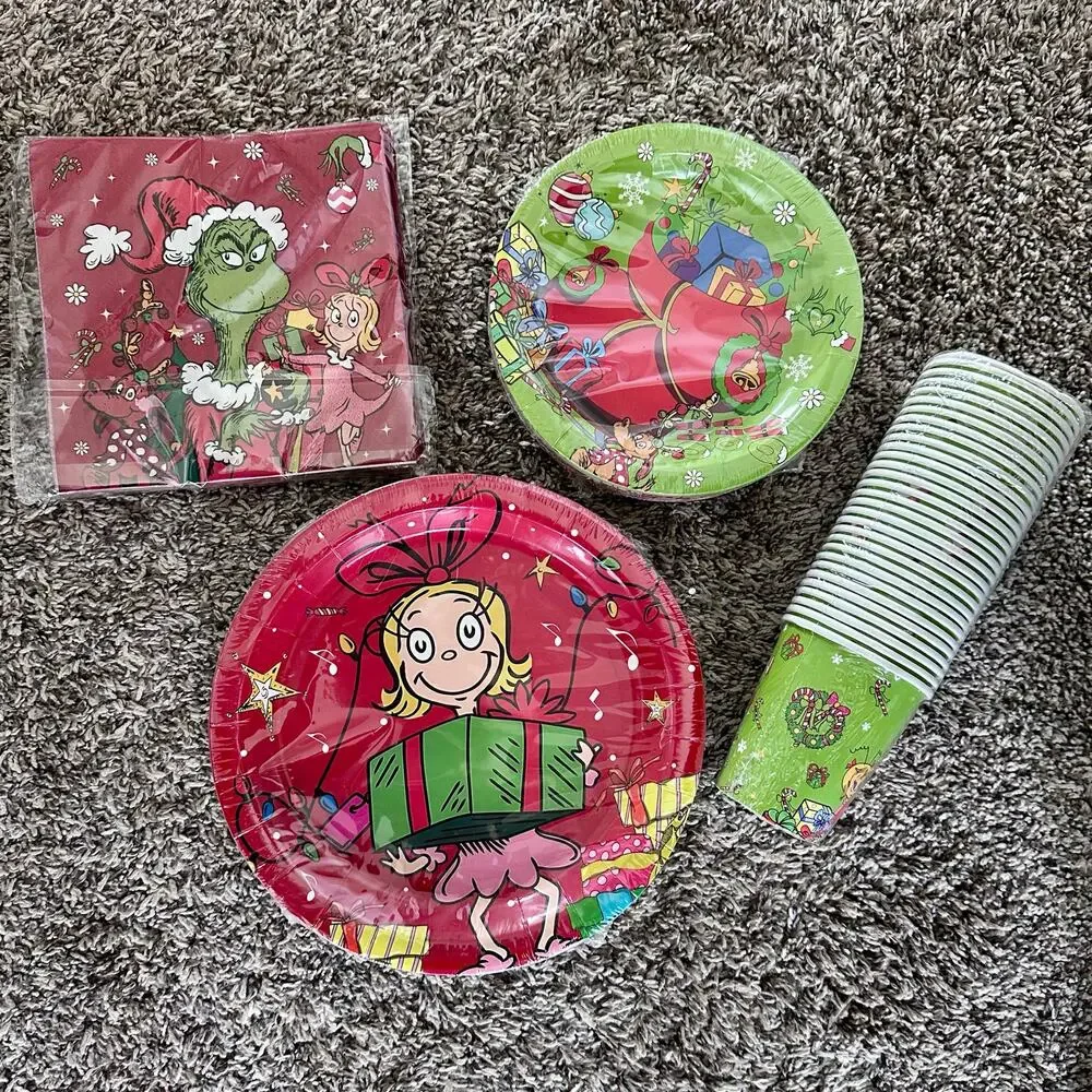 Grinch Paper Plates, Napkins, and Cup Set (C224)